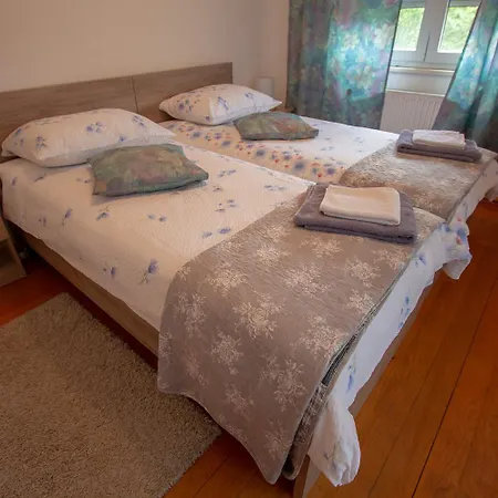 Haus Viktoria Near Apartamento Banja Luka